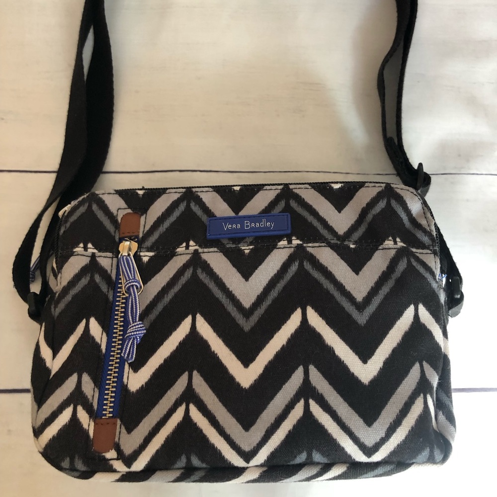 Vera Bradley “Lighten up on the horizon” crossbody